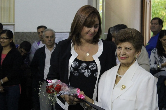 La concejal Viviana Costábile junto a la comerciante Inés Abraham, una de las más coquetas.