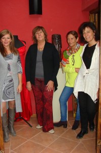 Marcela Rinaldi, Alejandrá Carné, Vida Levinzon y Pato Baldín, las organizadoras de la muestra de Arte y Diseño.