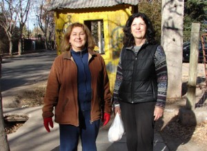 Lucía Mosso y Edith Zorrilla y la buena costumbre de salir a caminar entre amigas.