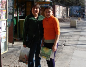 Adriana y Evelyn Lucero.