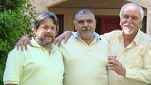 El dueño de casa, Gustavo Machado y Daniel Talquenca.