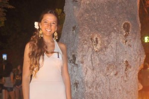 María Felicitas Caranza: Virreina 18 años – 1,71 m- Cursa el ingreso a Publicidad.