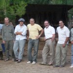 Daniel Leiva, con Mino Torrens, Diego Poggi, Manuel López y amigos en la Caballeriza Don Aquiles.