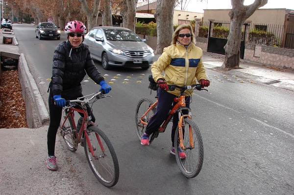 campoy y laura calderon en bici
