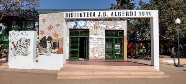 Inician cinco talleres literarios en la Biblioteca Alberdi
